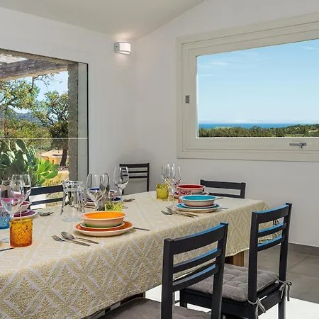 Is Laccus 8 * Кастиадас