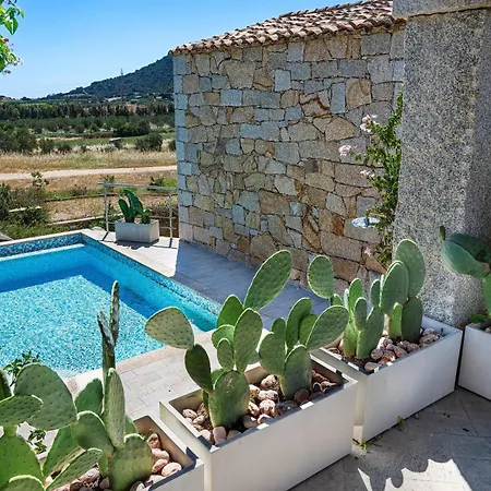 Вилла Is Laccus 8