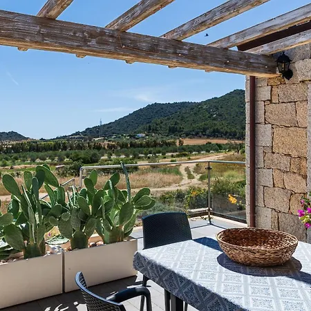 Is Laccus 8 Villa Castiadas